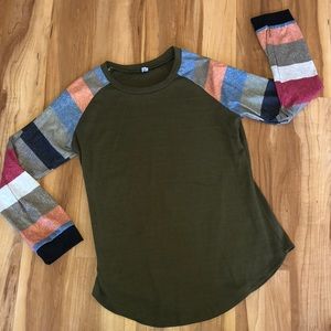 Cloud Real boutique olive green with striped sleeves raglan long sleeve T-shirt